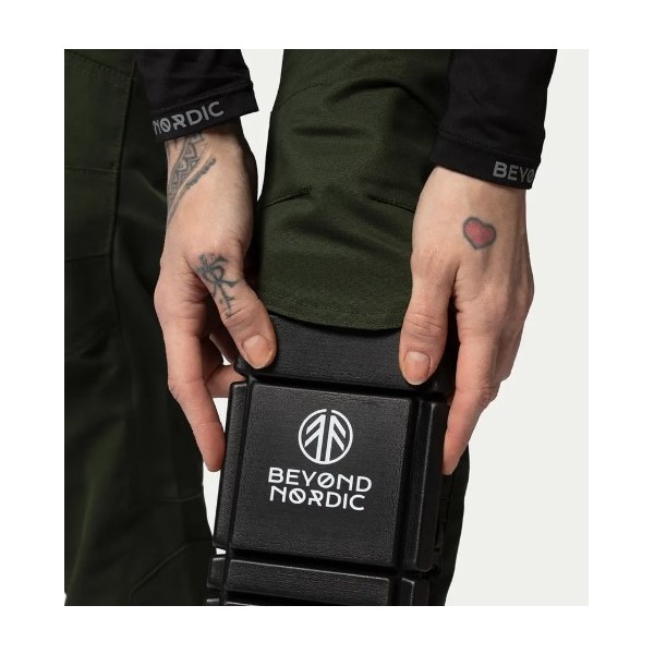 KOLENČNIKI BEYOND NORDIC BN406