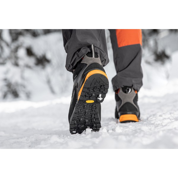 POHODNA OBUTEV GARSPORT MOUNTAIN TECH MID
