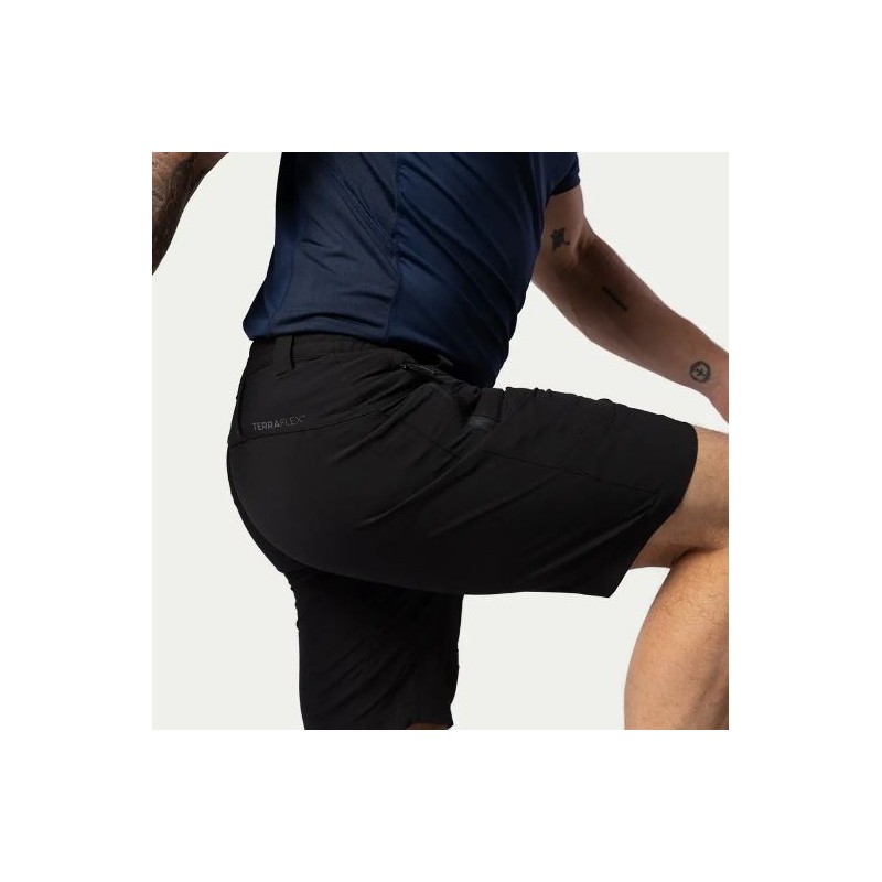 POHODNE KRATKE HLAČE ČRNE